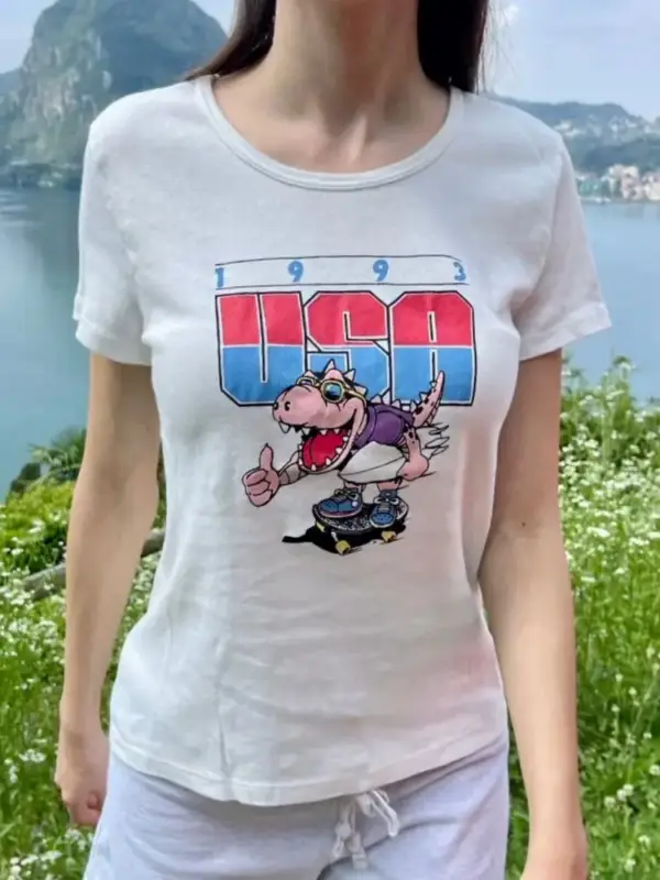 Damen T-Shirt mit Dino auf Skateboard, Rundhals, Kurzarm