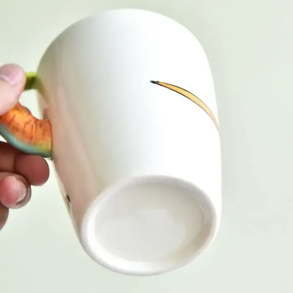 Dinosaurier Tasse aus Keramik mit Dino-Kopf als Henkel – Bild 3