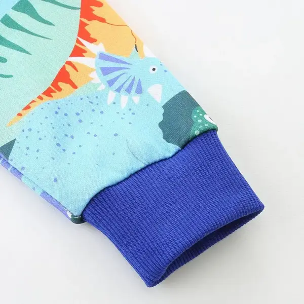 Kinder Sweatshirt mit Allover-Print und Rippbündchen – Bild 4