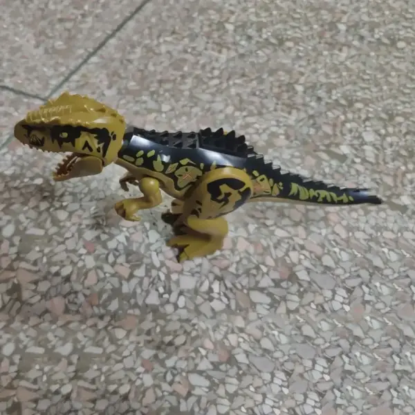 Dinosaurier Figur im Baustein-Stil mit Rückenzacken – Bild 4