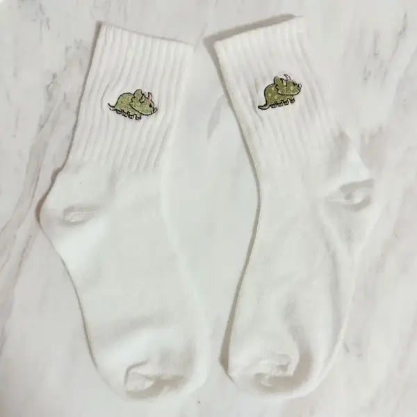 Socken mit gestickten Dino-Motiven, mittelhoch – Bild 4