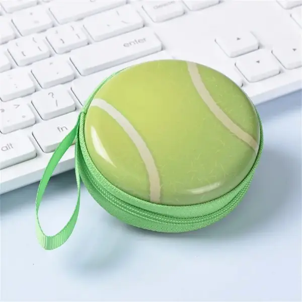 Runde Münzbörse mit Reißverschluss, Handschlaufe und Ballmotiven – Bild 8